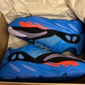 Yeezy Boost 700 Hi Res Blue